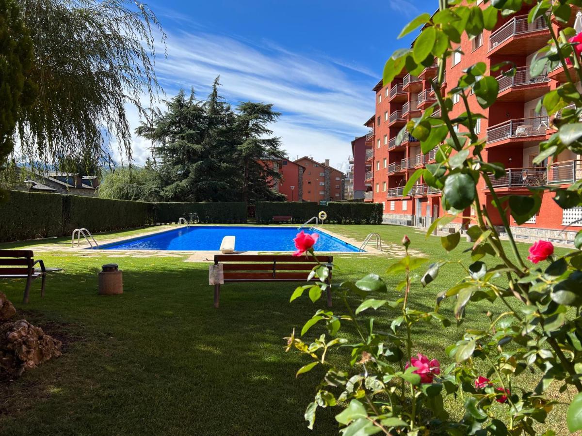 Piso Puigcerda Vistas Y Piscina公寓 外观 照片